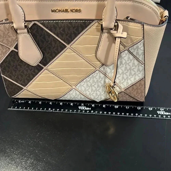 NWT Michael Kors Daria Buff Leather Diamond Pattern Large Satchel Bag Purse - Picture 13 of 16